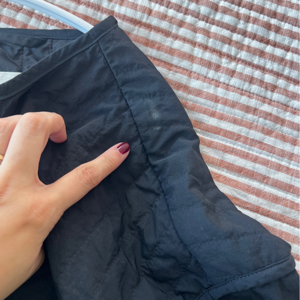 Everlane Quilted Midi Liner - Picture 4 of 7